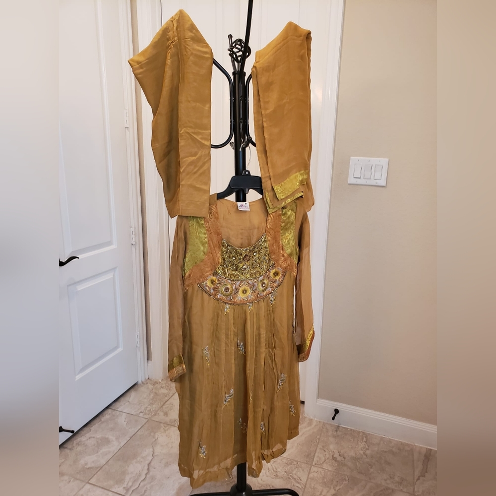 Three peice shalwar kameez